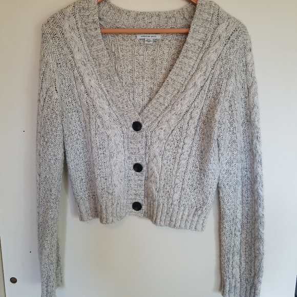 American Eagle Outfitters Sweaters - american eagle cropped sweater